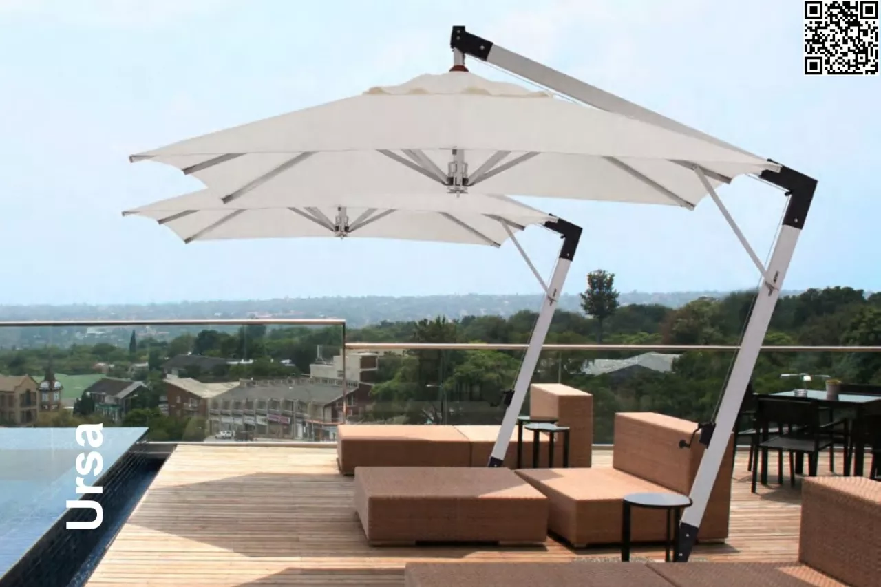 OUTDOOR UMBRELLA 009